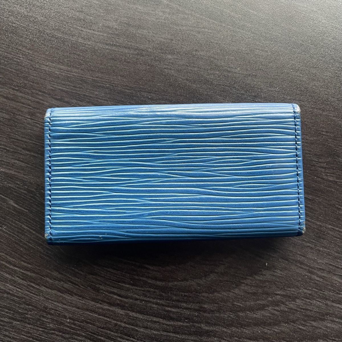 Louis Vuitton Portafogli: Vintage Louis Vuitton blue key holder – Usato da Genève venduto da FoundTears 1