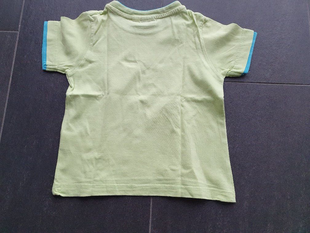 Hemden, T-Shirts & Polos: T-Shirt Gr. 98/104 – Gebraucht aus Oberegg von Roberto24 1