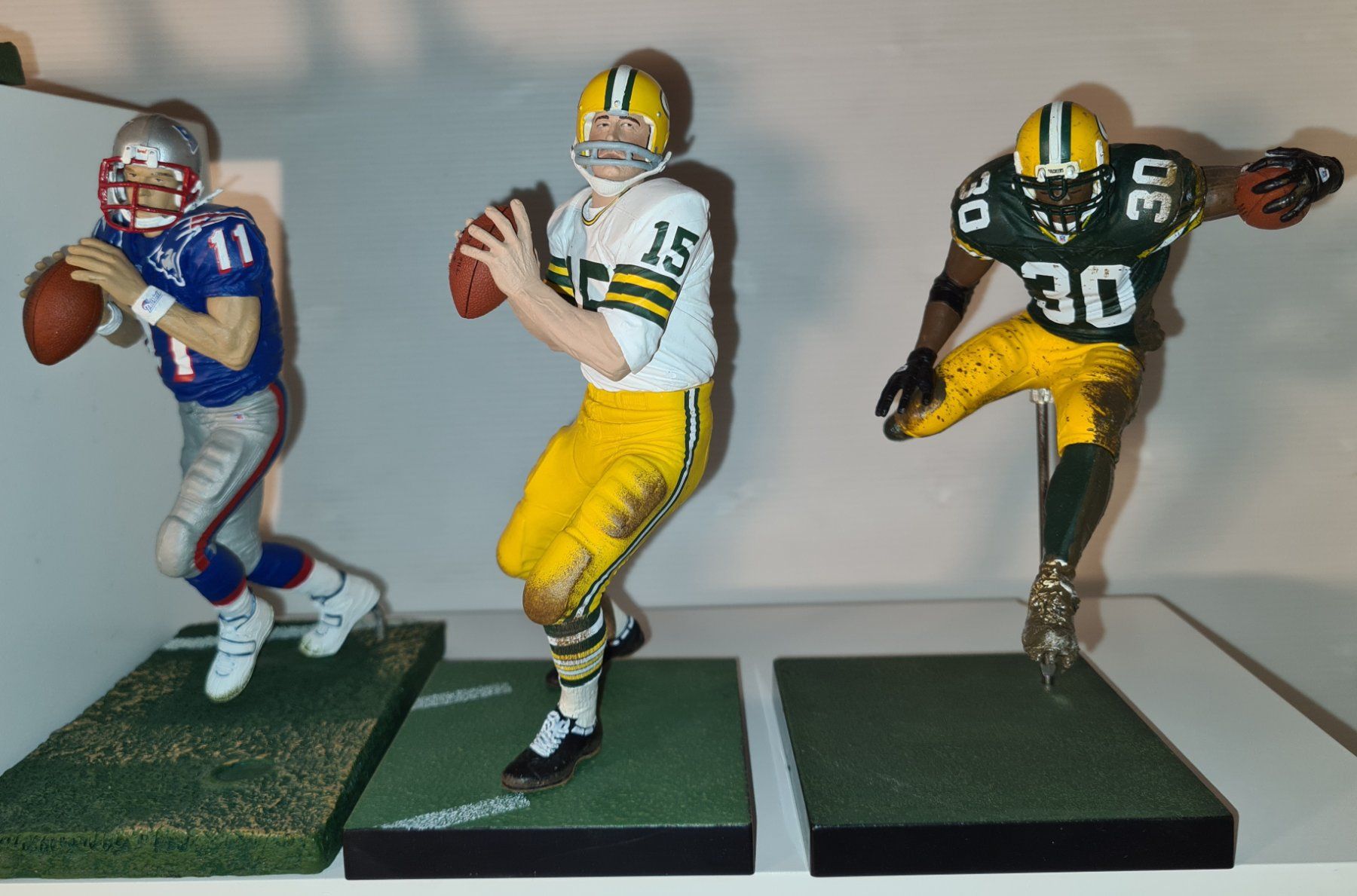 Statuette: NFl Figuren (8X) – Usato da Münchenstein venduto da vitalfit 1