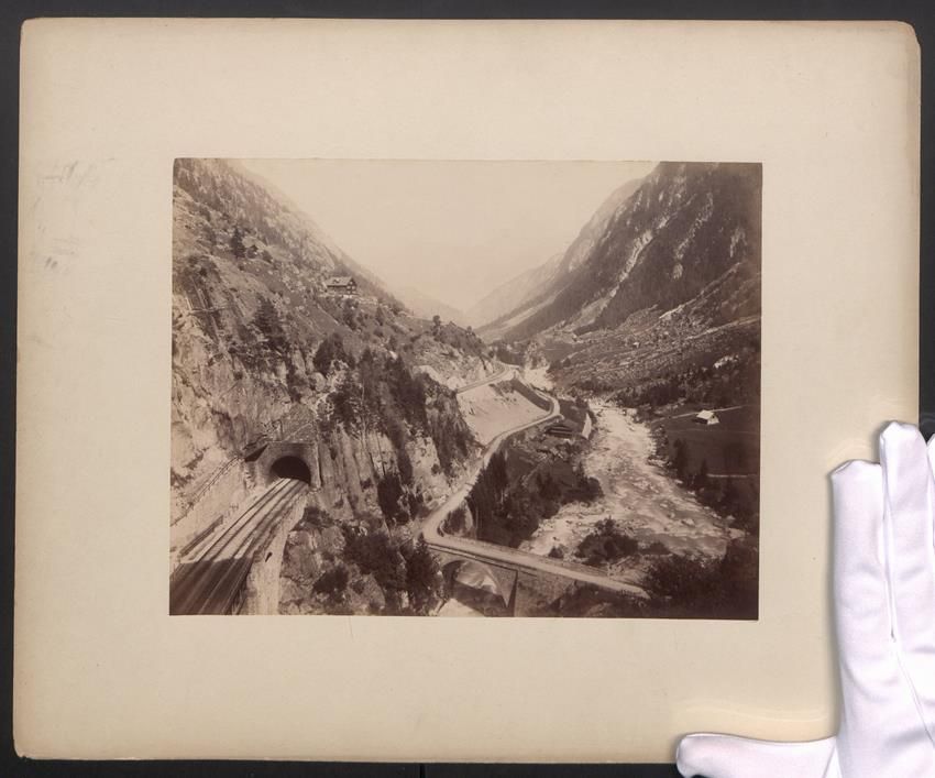 Fotografie & Manifesti: Fotografie Wassen, Gotthardbahn Tunnel m – Usato da Berlin venduto da bartko-reher