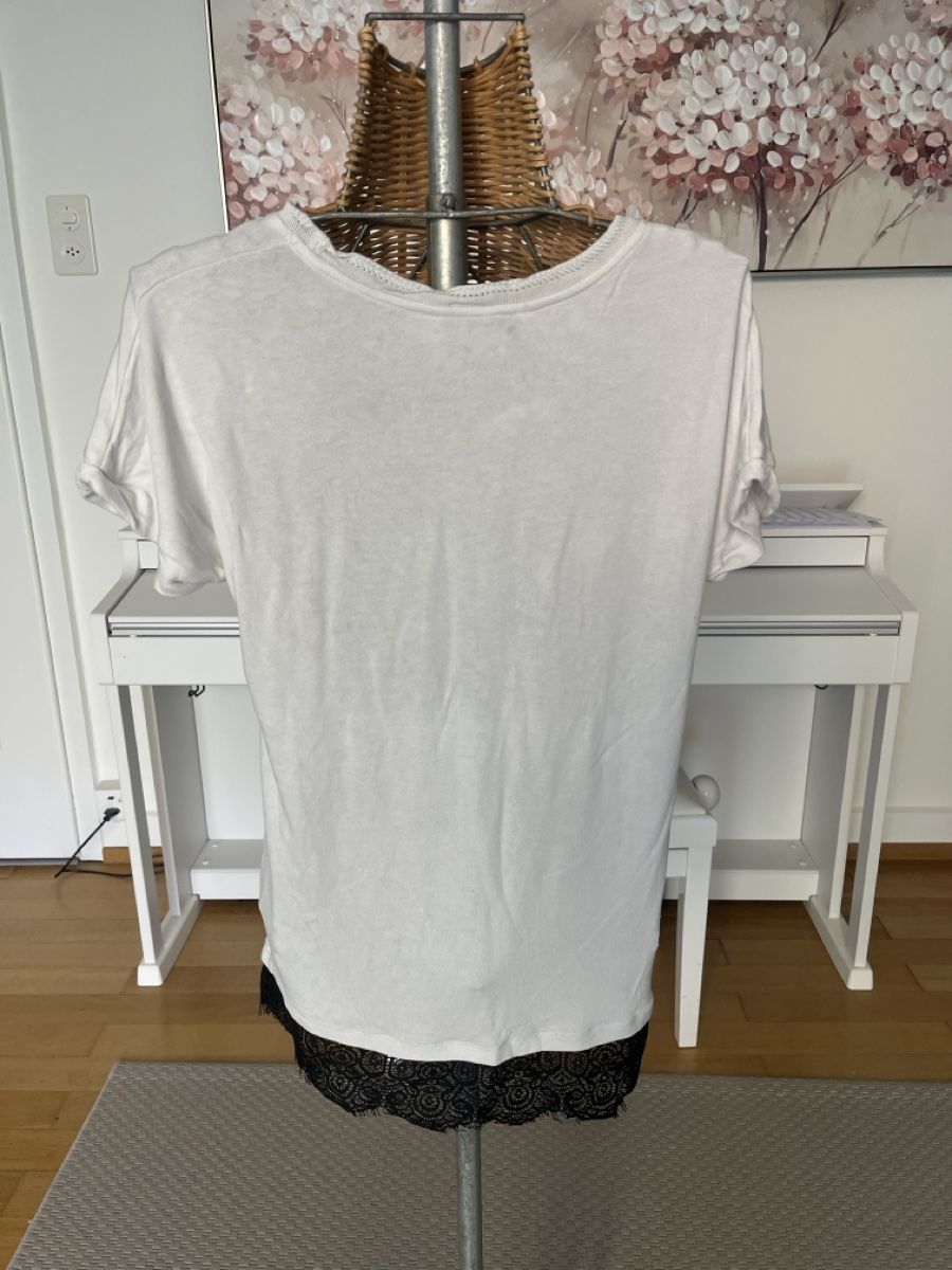 Desigual T-Shirts: Shirt mit Blumenprint & Spitze, Desigual, S – Gebraucht aus Solothurn von Bobesch08 3