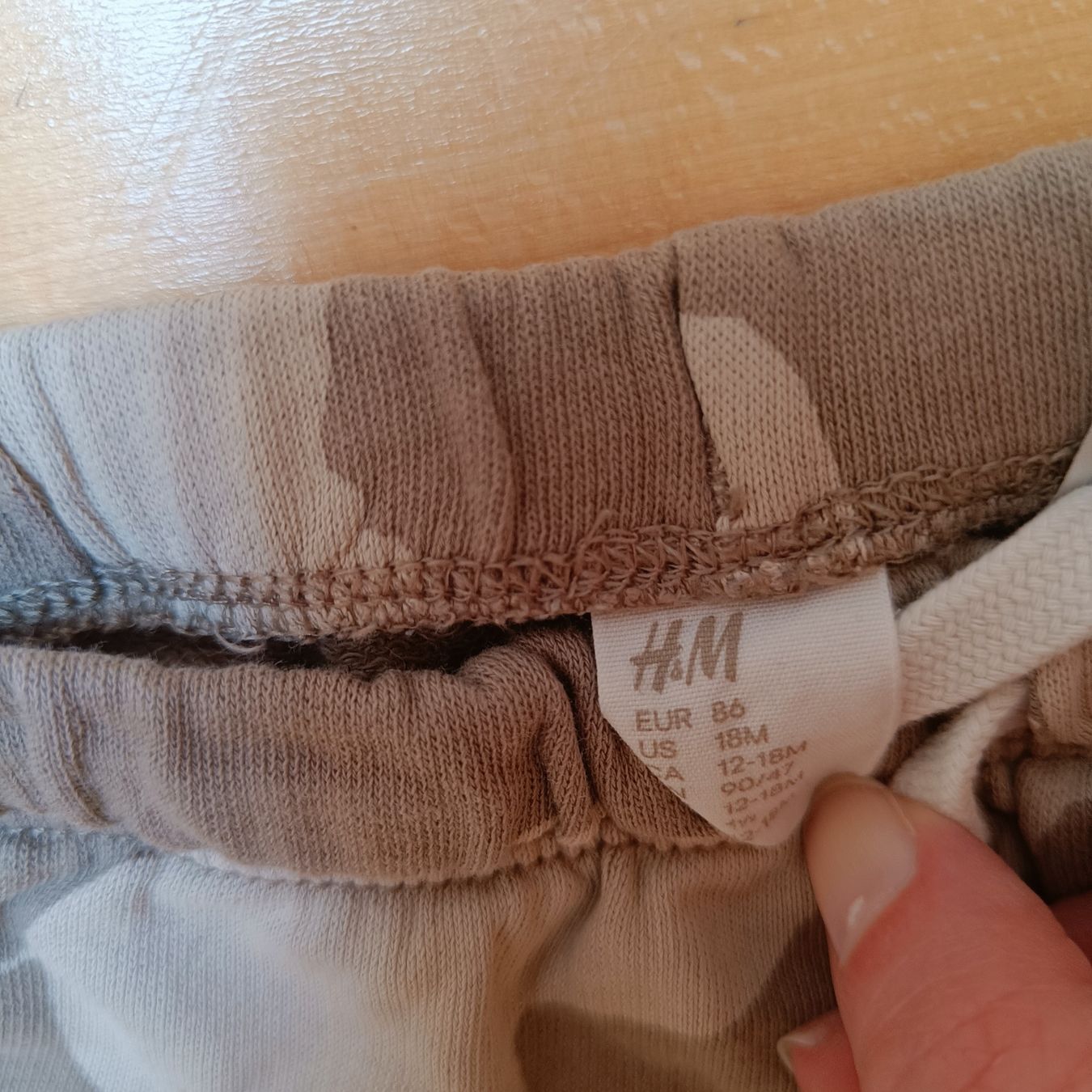 H&M Pantaloni: Shorts 86 H&M – Usato da Jaberg venduto da urig17. 1