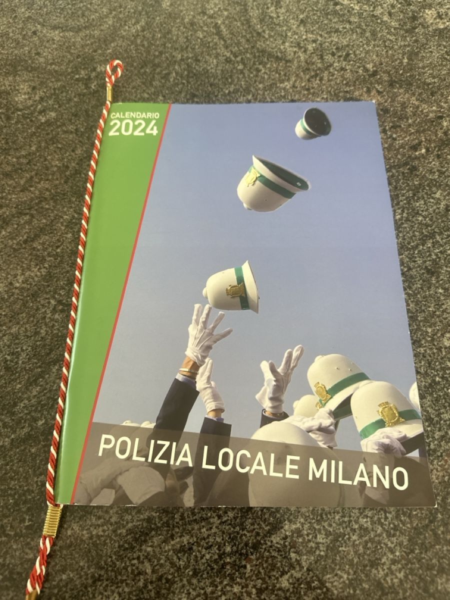 Libri: polizia città di Milano 2024 – Usato da Morbio Inferiore venduto da Ecod