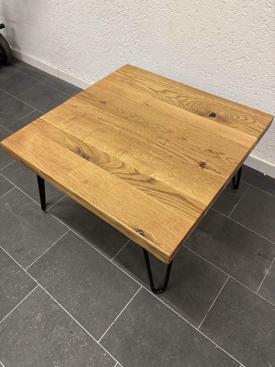 Tische: Couchtisch Massivholz Eiche mit  60x60 cm Neu – Neu (gemäss Beschreibung) aus Zufikon von Woodworkdm