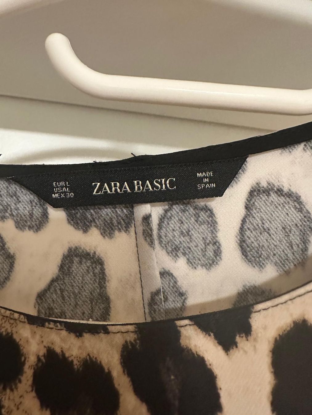 Zara Top: Zara Top Leo – Nuovo (secondo la descrizione) da Zürich venduto da TG014
