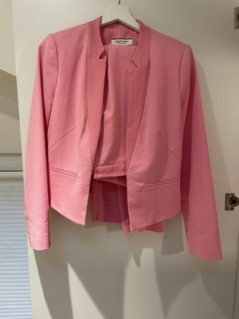 Ensemble tailleur Naf Naf rose, veste et pantalon