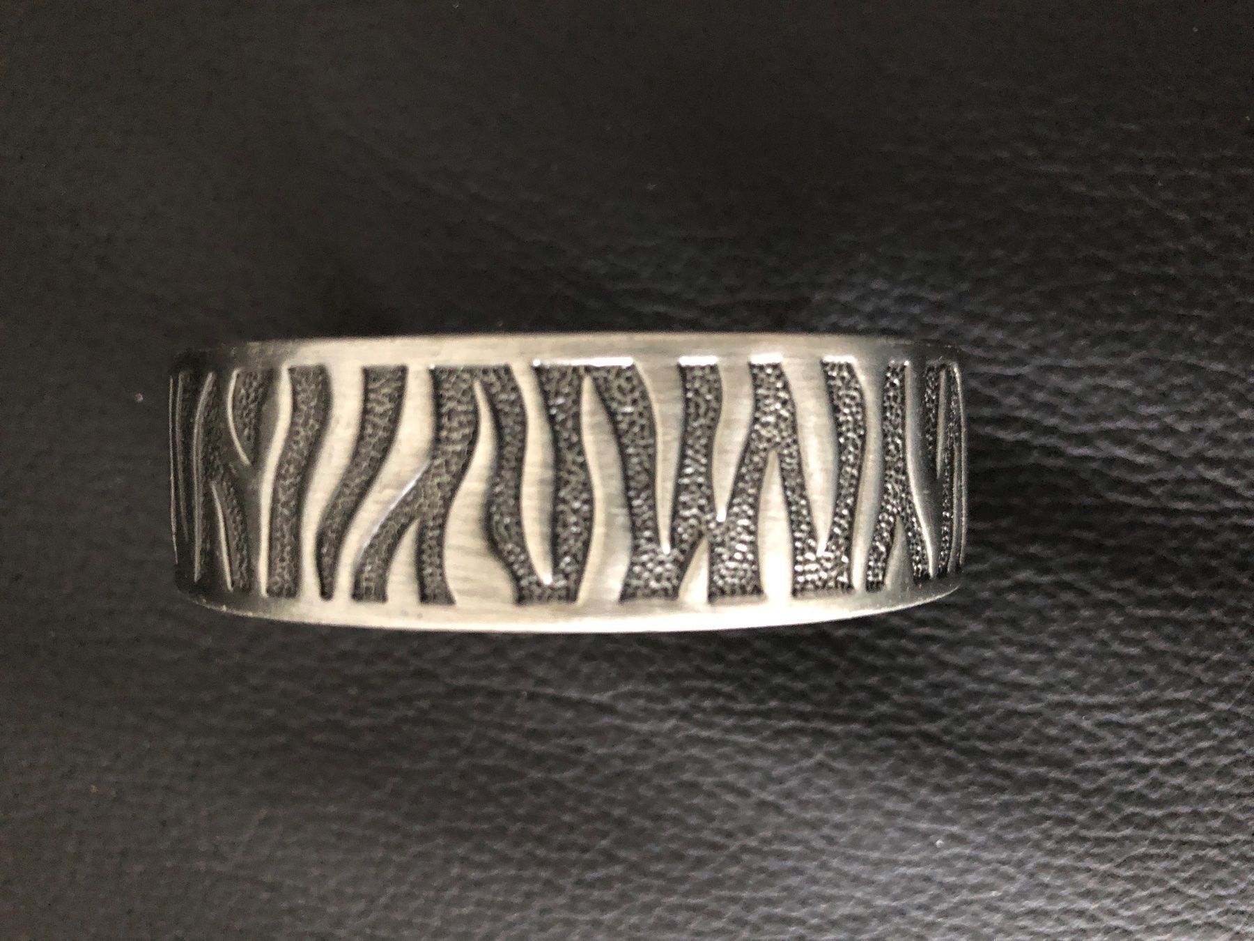 Bracciali & Braccialetti: Armreif silberfarbig – Nuovo (secondo la descrizione) da Oensingen venduto da Rainman71