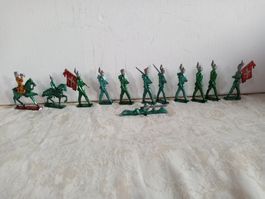 Schweizer Soldaten Konvolut Metallic-Grün Metall 460 Gramm