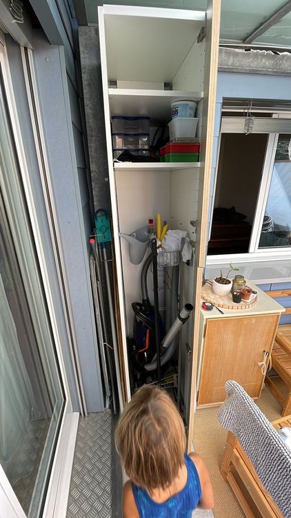 IKEA METOD Hochschrank mit Putzschrankeinrichtung (Gebraucht) in Seftigen für CHF 125 – nur Abholung auf Ricardo kaufen