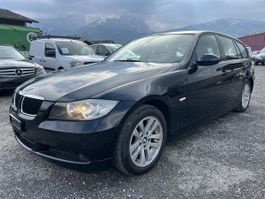 BMW 320i Touring 