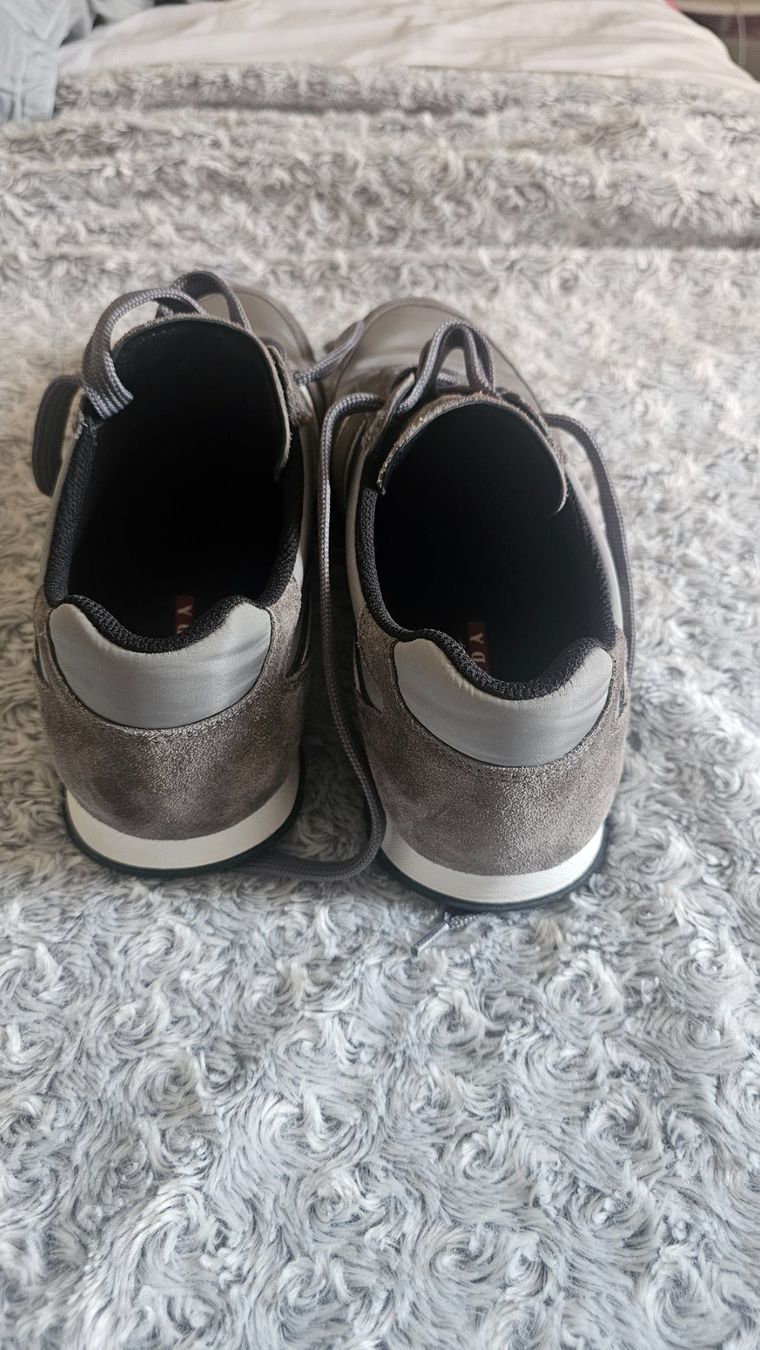 Prada Chaussures hommes: Chaussures Prada taille 42.5 – D'occasion à Etoy par angi020 2