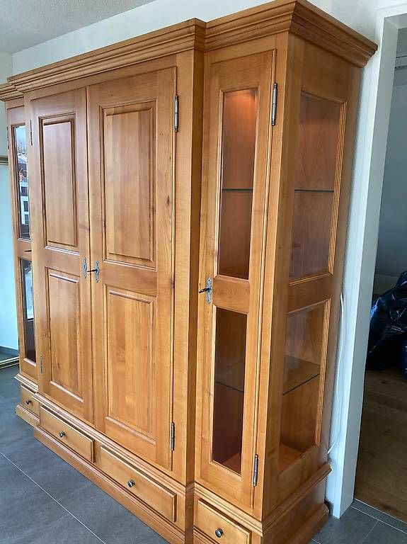 Armoires: Kirschbaumschrank – D'occasion à Galgenen par Hacega 2