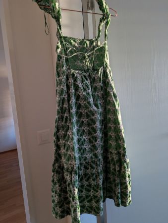Sommerliches Kleid mit Blumenmuster, Grösse 36