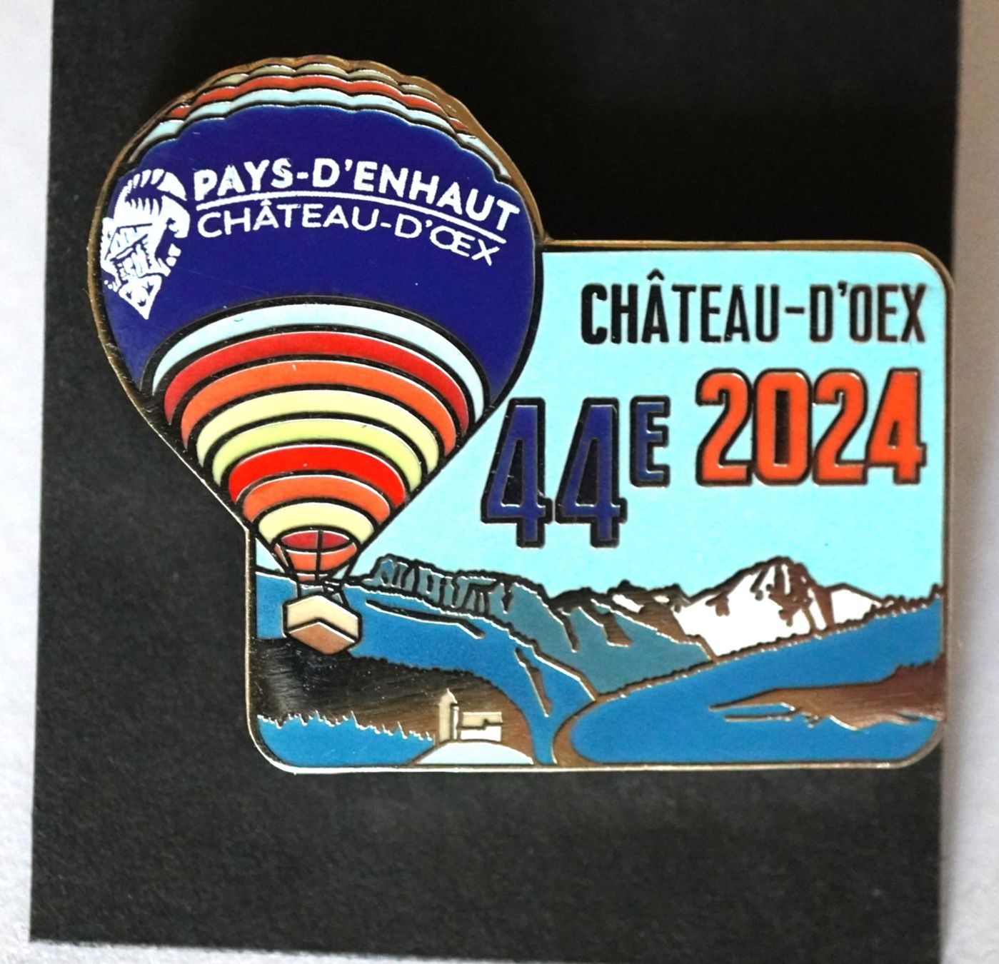 Placchette & Badge: Pin Chàteau-o`Oex 44e 2024 – Usato da Worb venduto da worb01