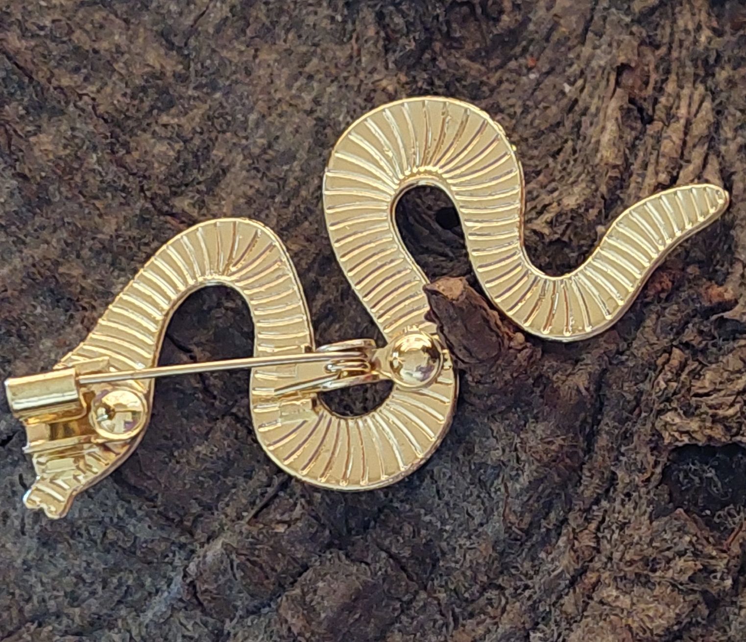 Broschen & Nadeln: Brosche Schlange grün goldfarben mit Strass – Neu (gemäss Beschreibung) aus Oberwil BL von Hunajakakku 6