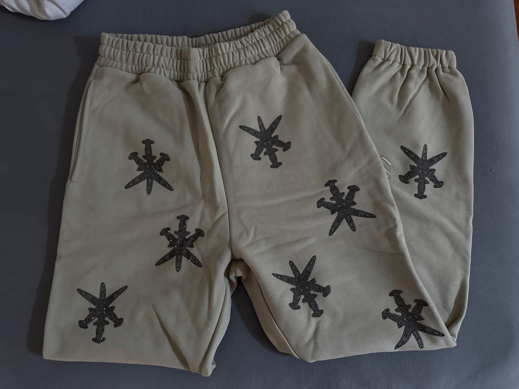 Hosen: Joggers Unknown london S – Neu und originalverpackt aus Lumino von mar_9pn2