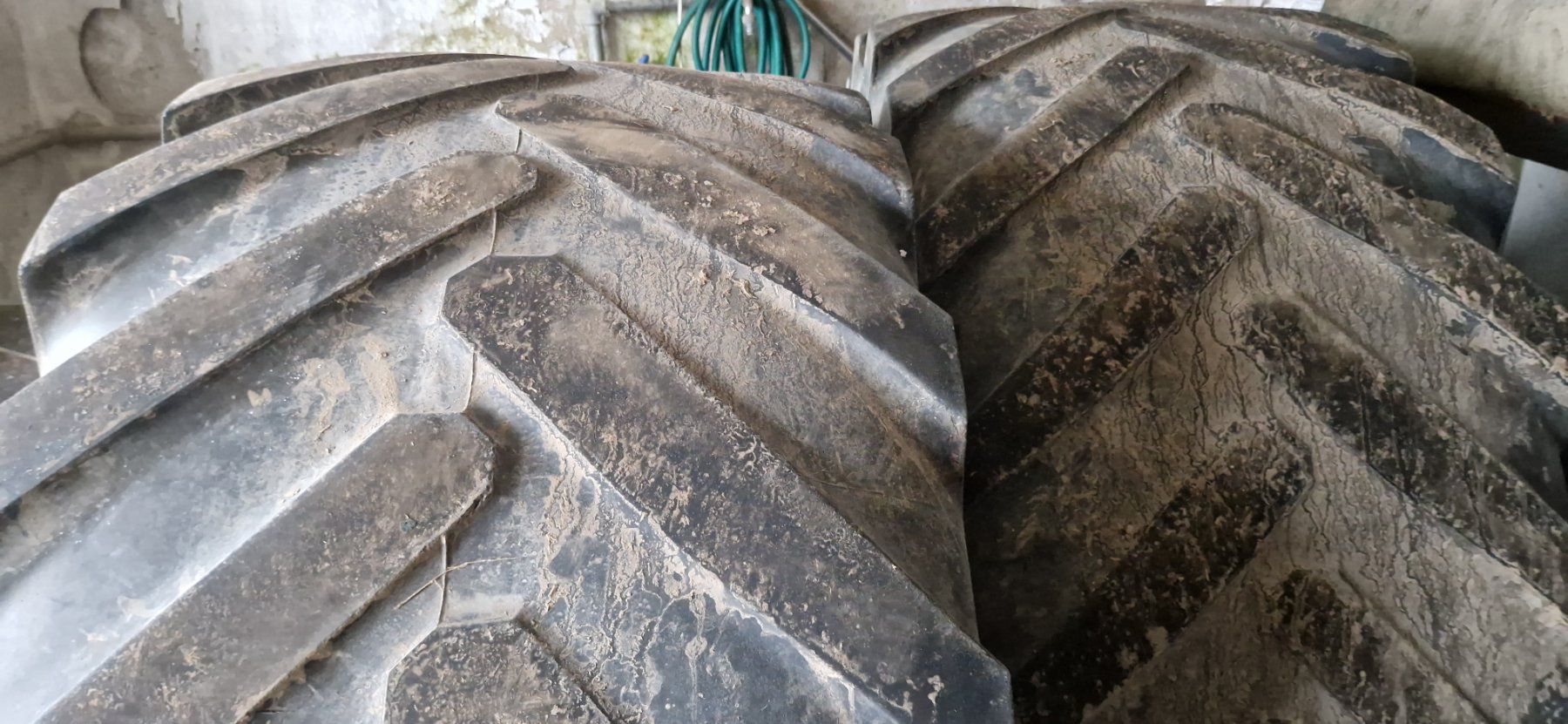 Michelin Pneumatici & Ruote complete: Traktorenpneu 600/70R30 – Usato da Bäretswil venduto da hans131