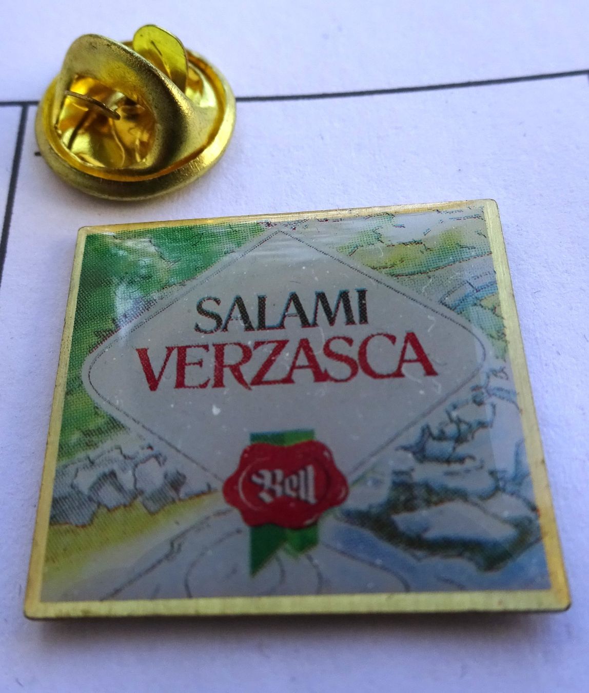 Placchette & Badge: Pin VERZASCA Salami Bell – Usato da Utzenstorf venduto da BUtter81