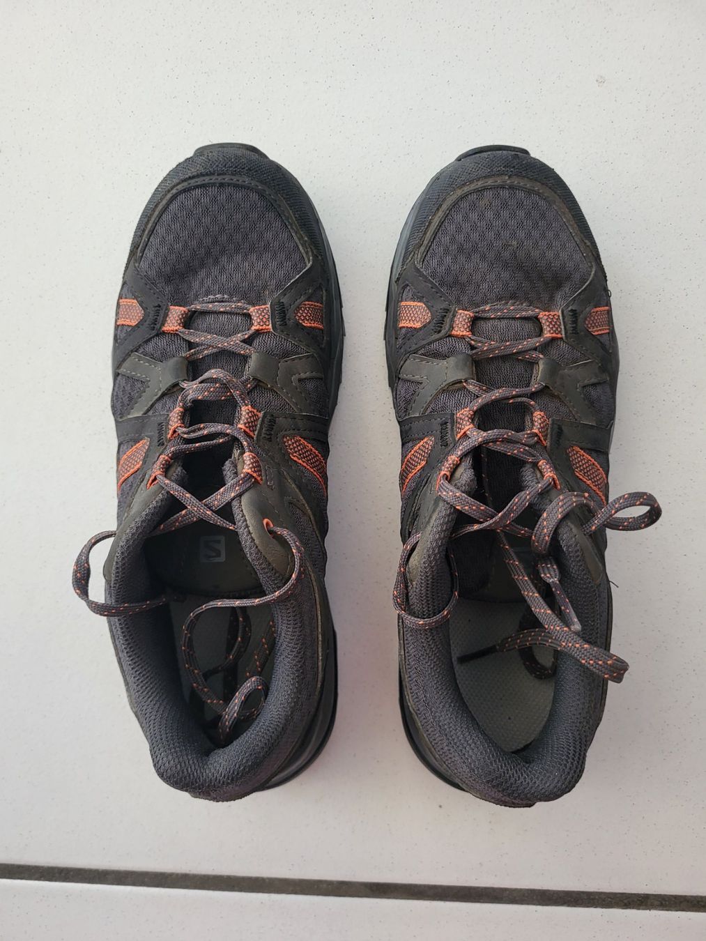 Salomon Damenschuhe: Freizeitschuh von Salomon – Neu (gemäss Beschreibung) aus Niederuzwil von Vaiacondios
