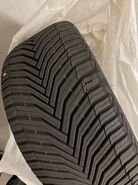 Pneumatici & Ruote complete: Michelin CrossClimate2 255/35 R19 96Y – Usato da Herrliberg venduto da yangzhe1990 1