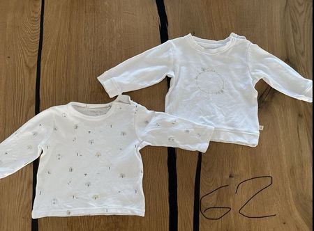 2 Langarmshirts Baby weiss gemustert Groesse 62
