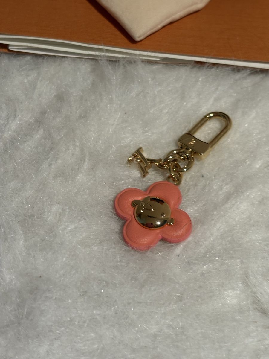 Louis Vuitton Ciondoli: Louis Vuitton Micro Charm NEU – Nuovo e nell'imballaggio originale da Boniswil venduto da MichaelaH 2