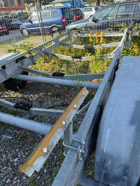 Anhänger: Boot Anhänger 5 T mit Druckluft. – Gebraucht aus Baden von Rero0 4