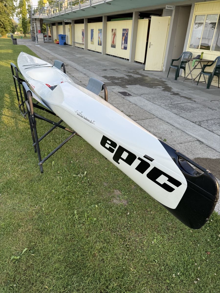 Boote: Surfski Epic V8 – Gebraucht aus Arbon von Troni