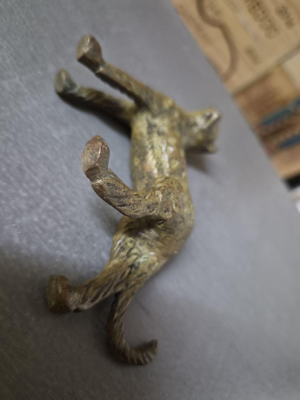 Statuette: Leoparden Figur aus Messing – Usato da Wetzikon ZH venduto da Tothart 8