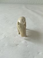 Petit animal sculpté, ancien 