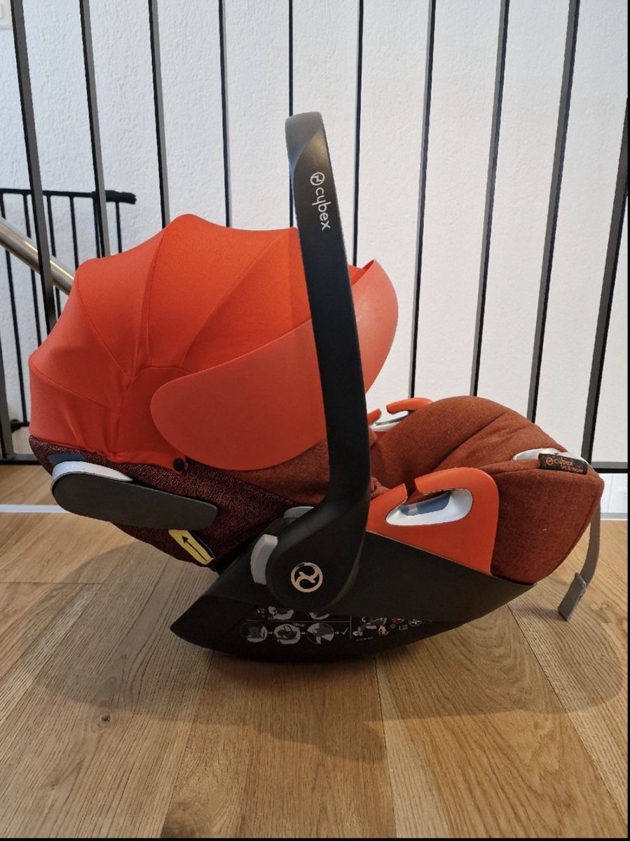 Cybex Seggiolini per auto: Babyschale Cybex Cloud Z i-Size Platinum mit Isofix-Basis – Usato da Zürich venduto da Wick.j 3