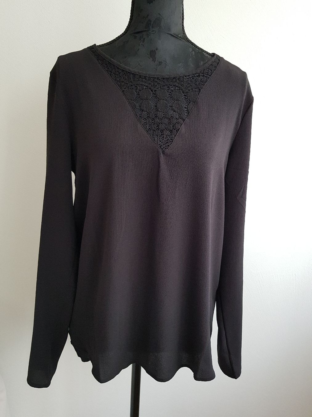 Only Blusen: ONLY Bluse, Schwarz, Gr. 36, mit Spitze, Top Zustand! – Neu (gemäss Beschreibung) aus Nendeln von Zopfie_