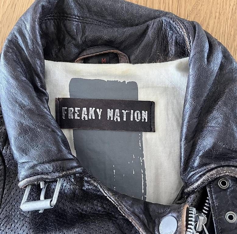 Giacche: crunchy leatherjacket darkbrown from freaky nation size S/M – Usato da Zürich venduto da cel_cw9k 1