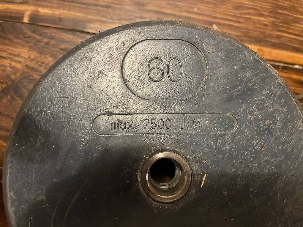 Sonstige Haarpflege: Brosses Metabo No 46 et 60 – Gebraucht aus Meinier von cha_sc5d 1