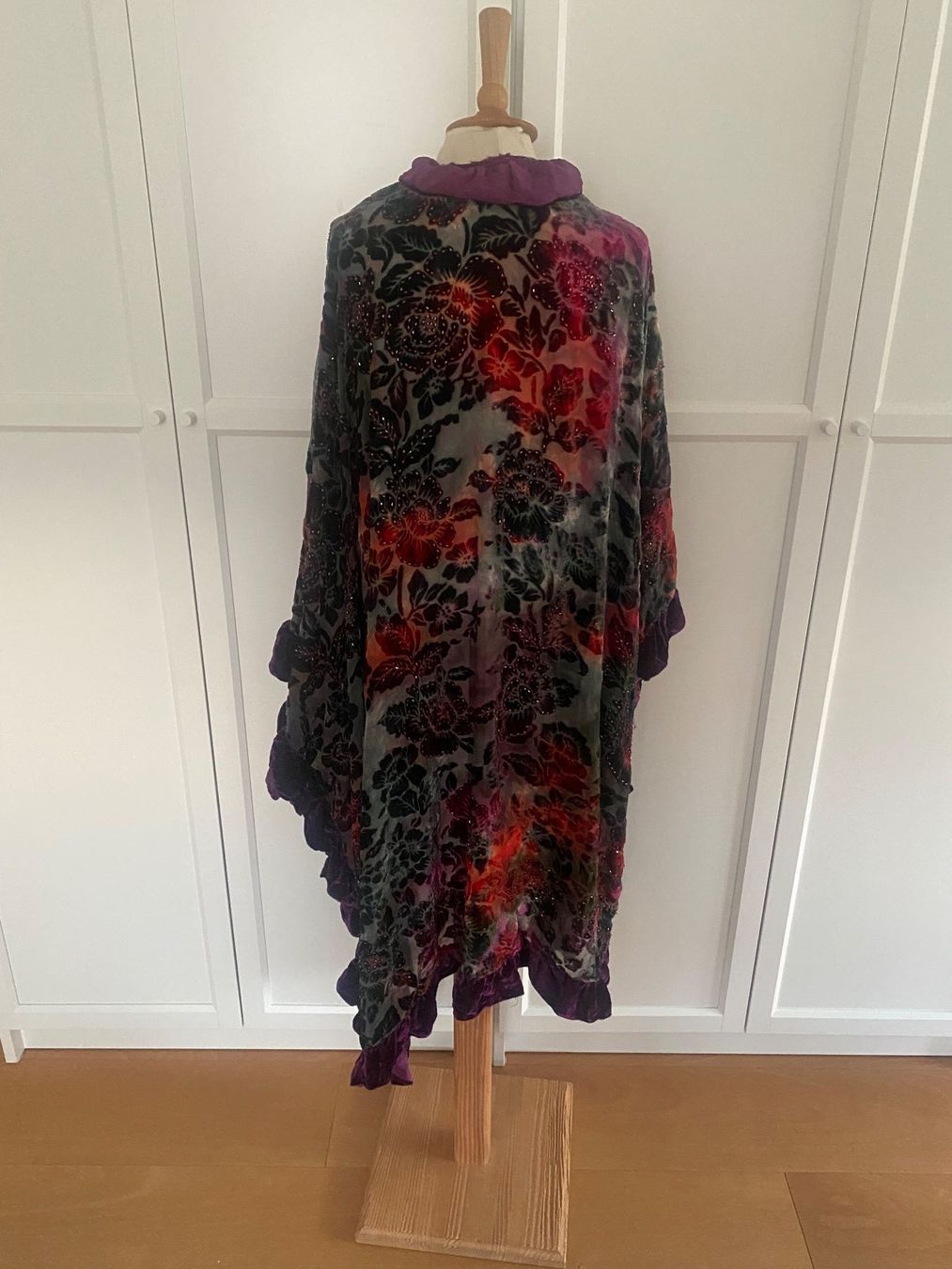 Sonstige Damenmode: Cape – Gebraucht aus Luzern von lou4444 2