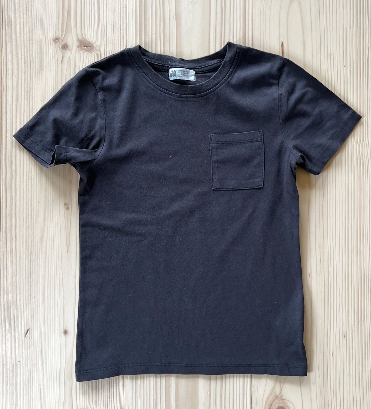 H&M Camicie, T-shirt & Polo: T-Shirt von H&M Gr.122/128 – Usato da Zürich venduto da normanprice
