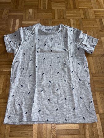 Graues T-Shirt mit Federnmuster, Grösse M - Top Zustand!