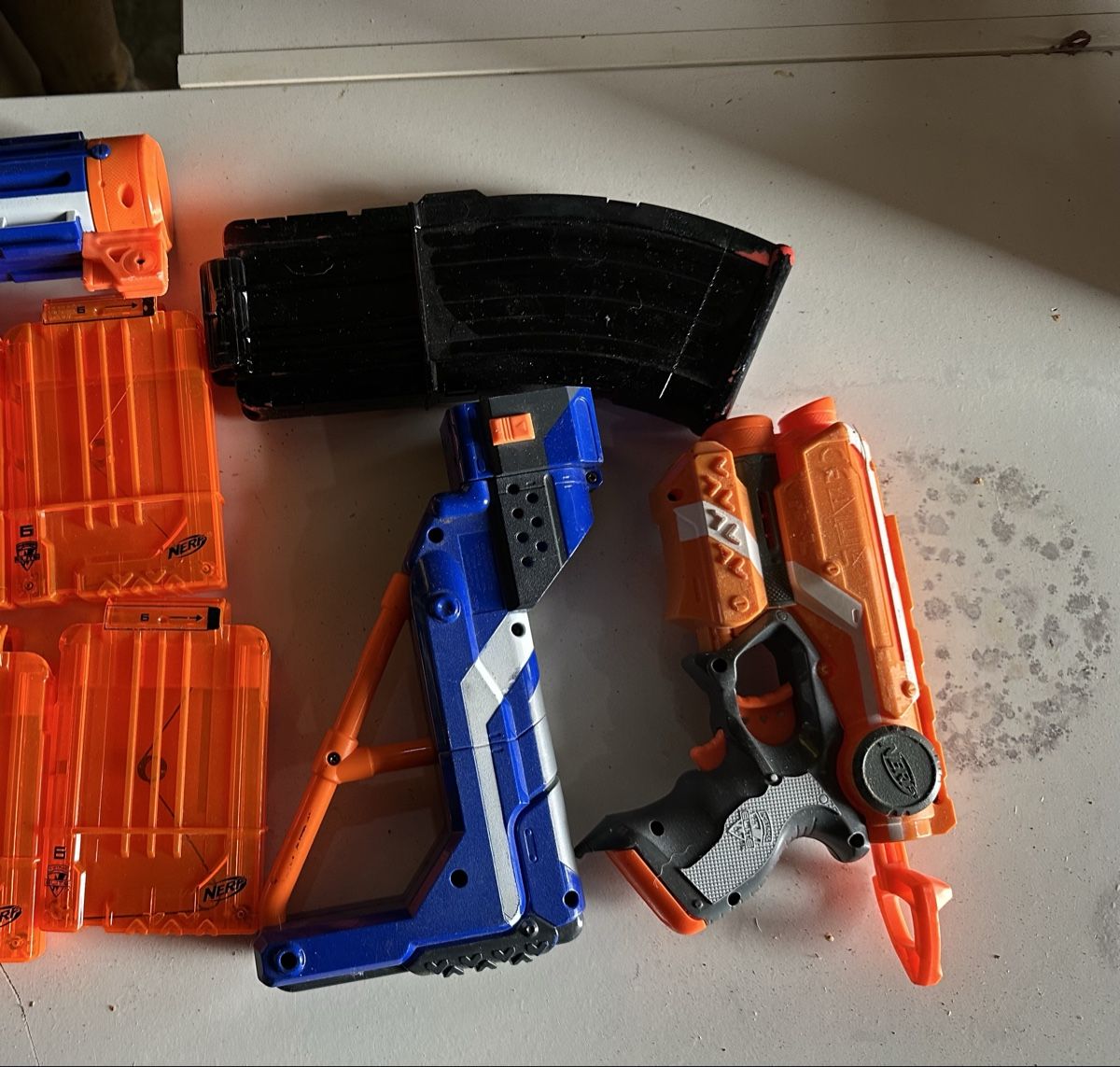 Nerf Giocattoli: Lot de Nerf et accessoires – Usato da fey venduto da Caductilometre 3
