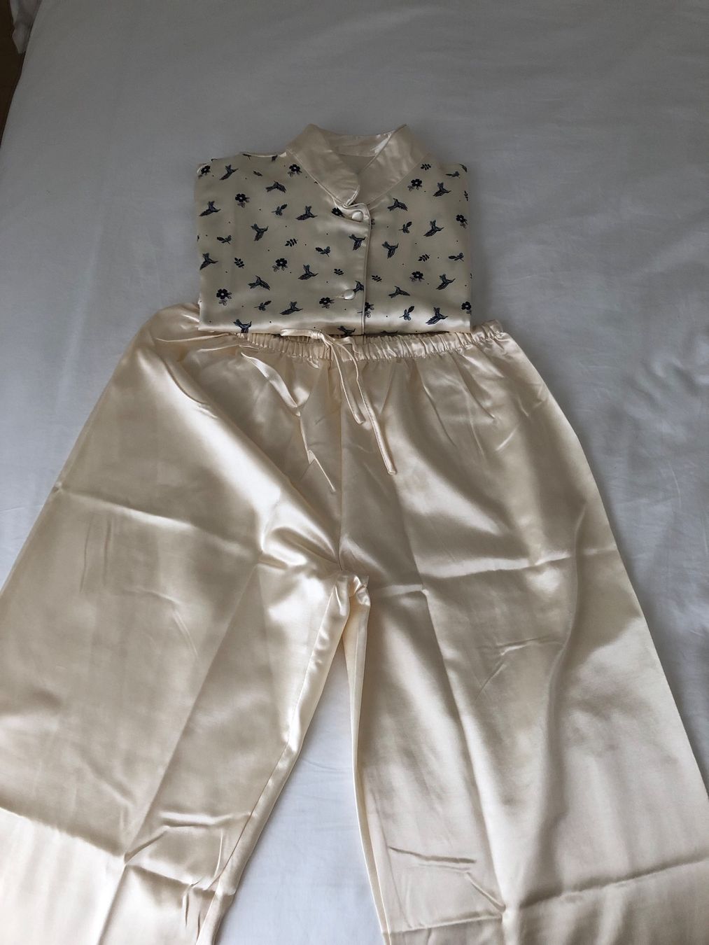 Negligees & Pyjamas: Pyjama – Gebraucht aus Zürich von joa_xg9v 2