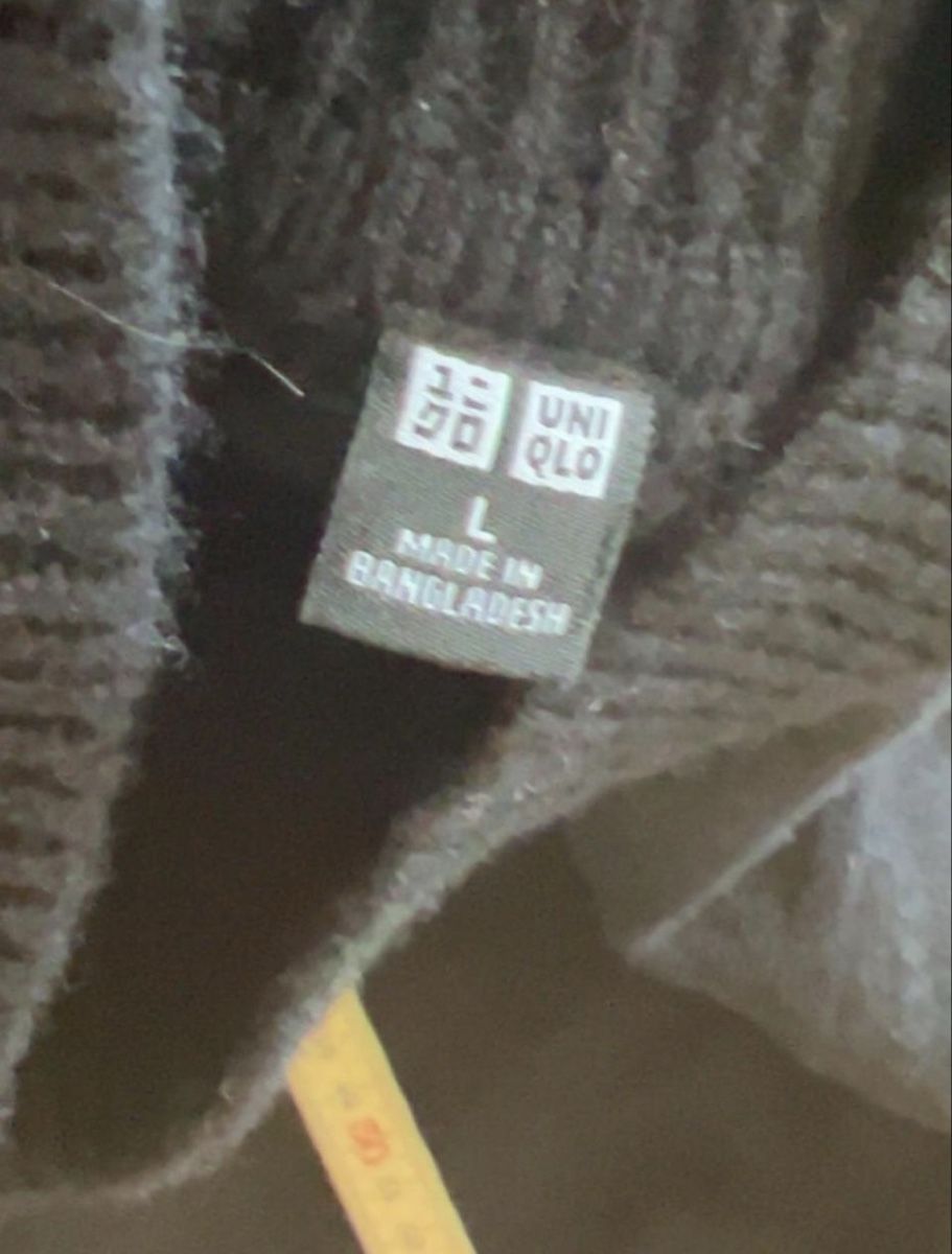 Uniqlo Maglioni & Felpe: 3er Pack Uniqlo Rollkragenpullover (schwarz, creme, grau) – Nuovo (secondo la descrizione) da St. Gallen venduto da ome_g8v2 1