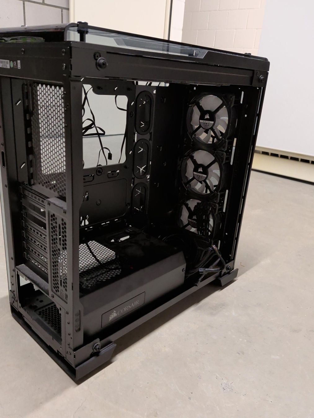 Corsair Custodie: Corsair Crystal 570X RGB PC Gehäuse – Usato da Kriessern venduto da Roman1224 3