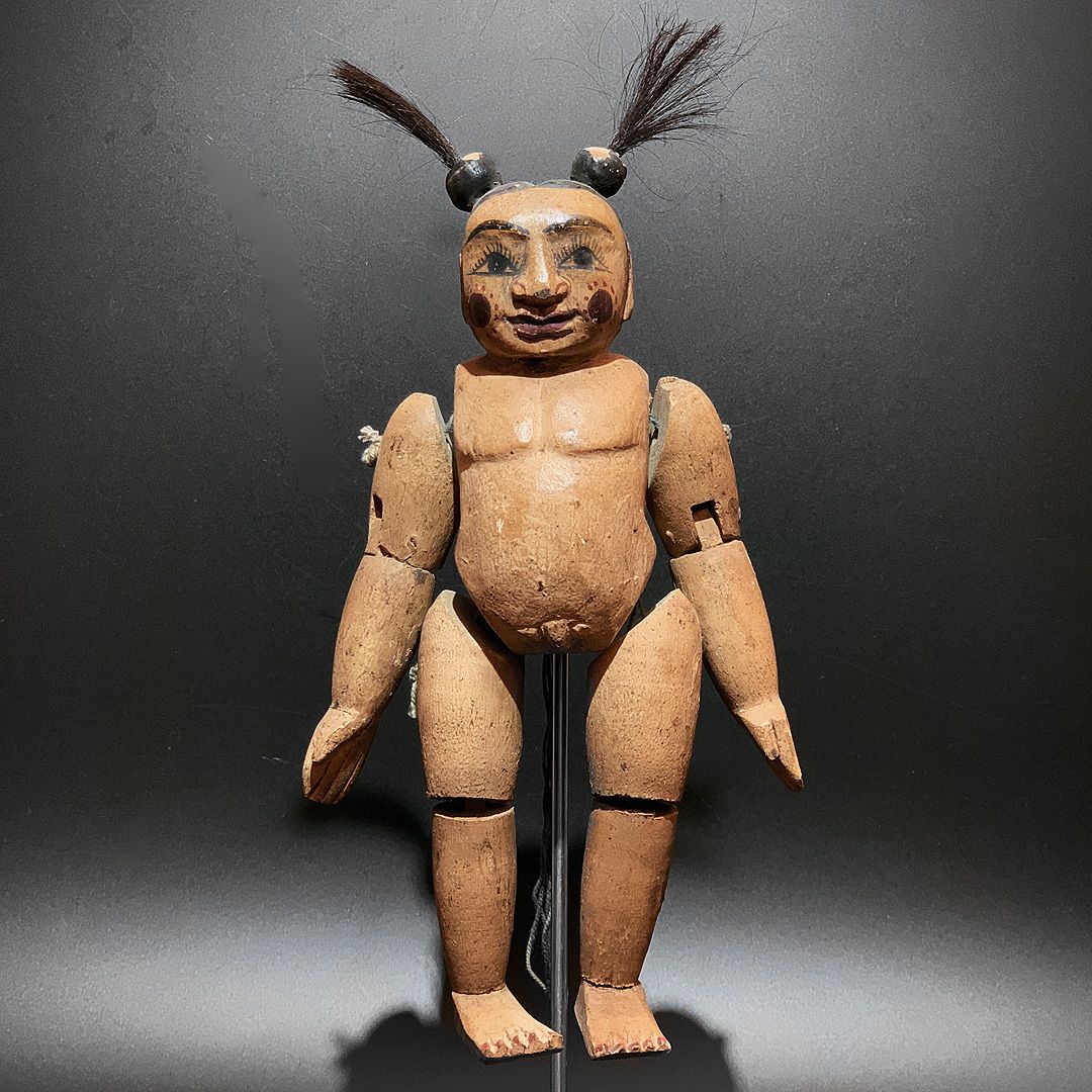 Statuette: Vintage polychrome Puppe aus Burma oder Myanmar – Usato da Luzern venduto da downtonabbey