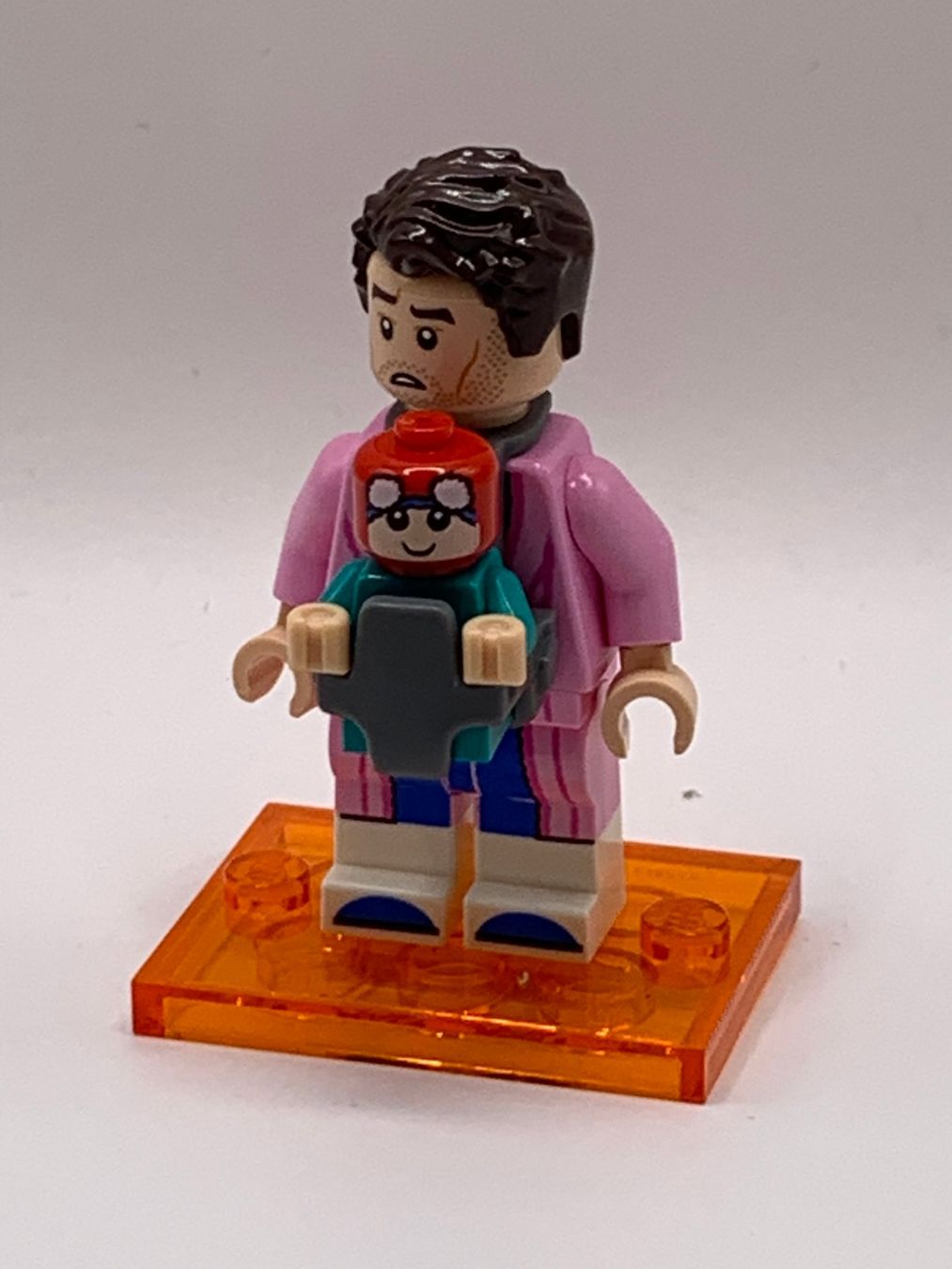 Lego Spielzeuge: LEGO CMF Spider-Verse Spider-Man & May "Mayday" Parker – Neu (gemäss Beschreibung) aus Ostermundigen von RG-Collector