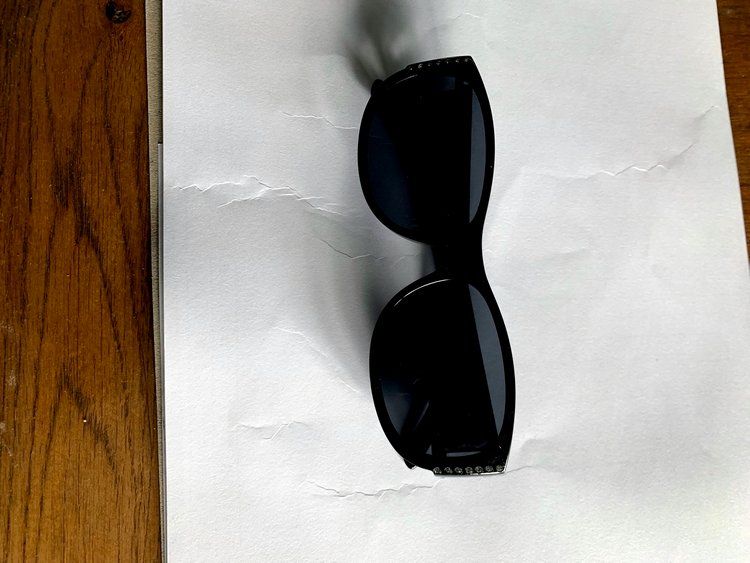 Brillen & Gläser: Sonnenbrille Cerjo. Super Qualität – Gebraucht aus Emmen von newcar4you