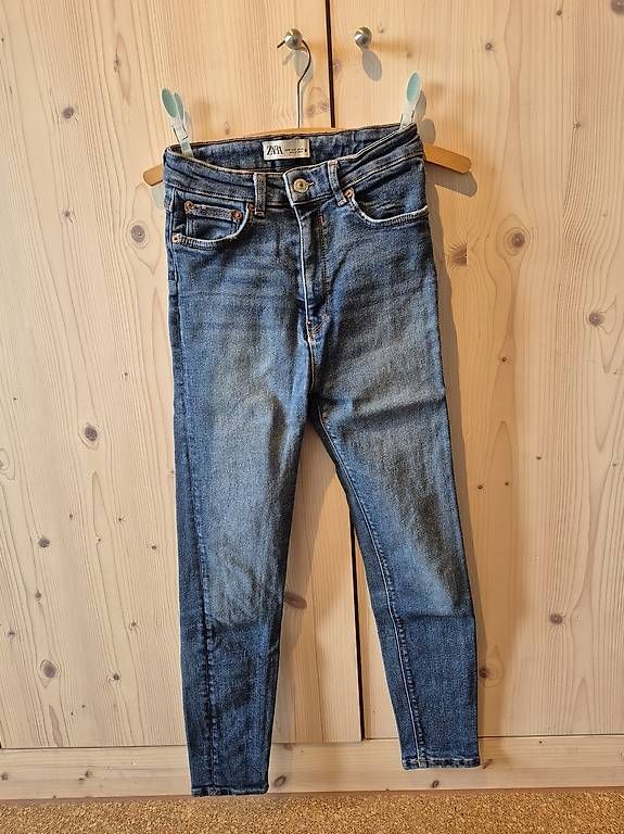 Jeans: Zara Jeans – D'occasion à Schwarzenbach LU par cifis 2