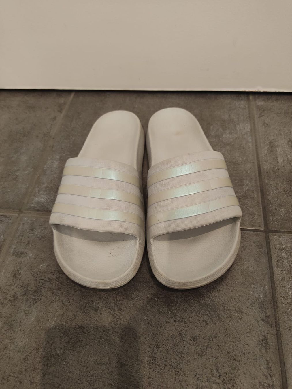 Adidas Scarpe da uomo: Adiletten Grösse 42 – Usato da Oberwil BL venduto da jbu_tfp2 1