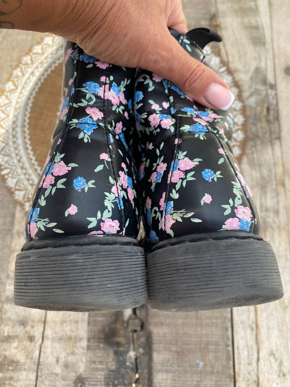 Damenschuhe: coole Blümchen Boots,  in Gr. 39 – Gebraucht aus Stetten SH von jani-design 5