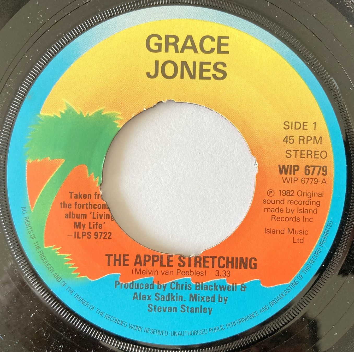 Schallplatten: GRACE JONES - THE APPLE STRETCHING – Gebraucht aus Bottens von hotter-than-hell 2