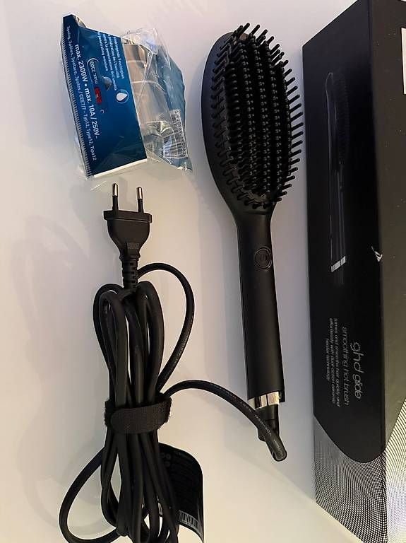GHD Piastre & Arricciacapelli: ghd Glide Hot Brush, 2x Lockenstab – Usato da Pfäffikon SZ venduto da FedLo 3