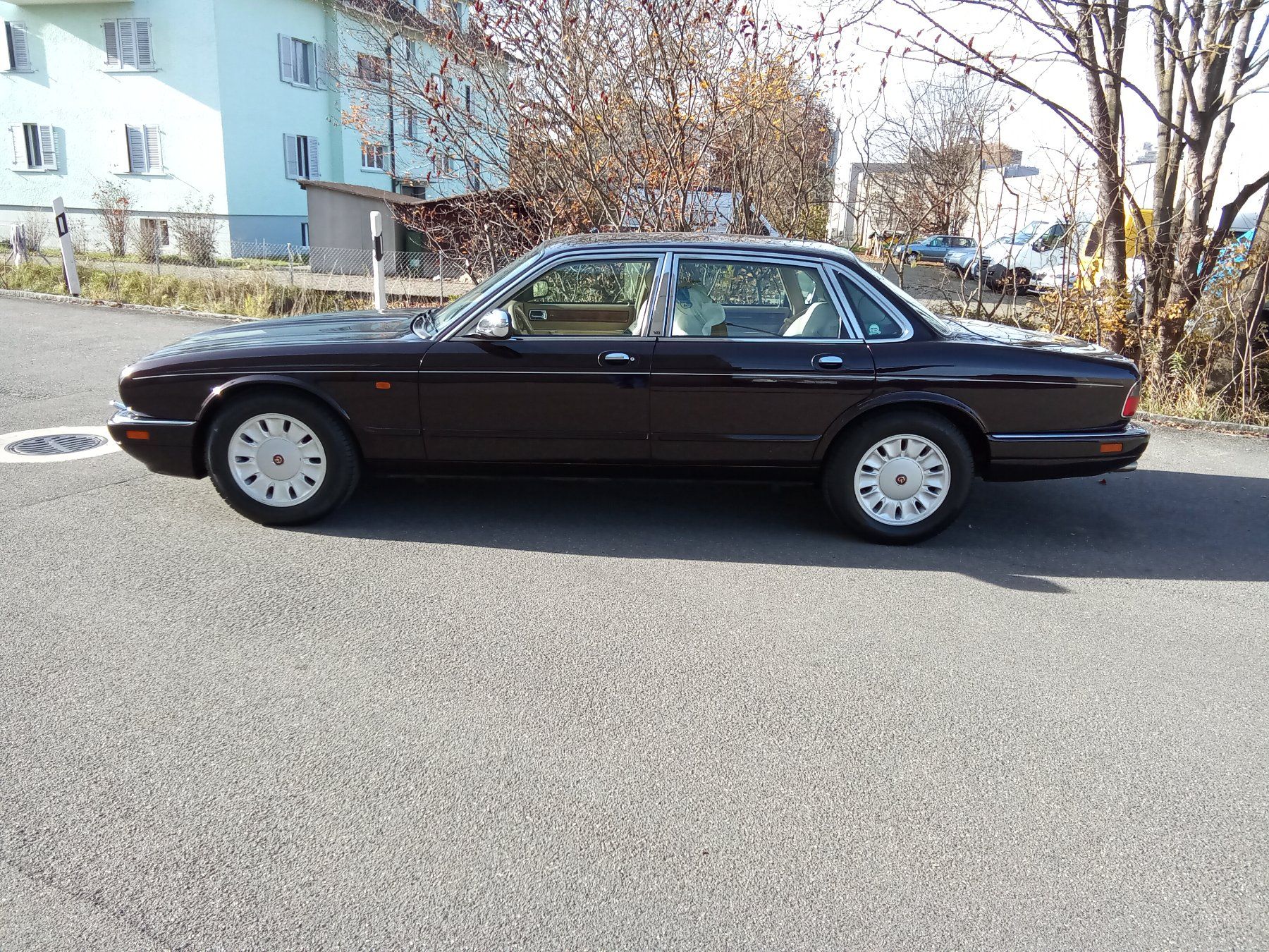 Daimler Autos: Daimler Double Six 6.0 ab MFK – D'occasion à Muri b. Bern par trachsel06 2